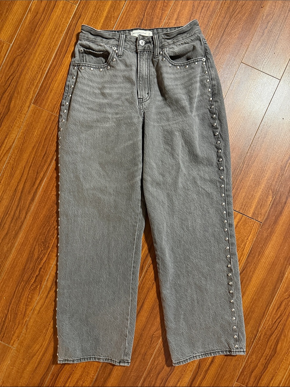 Abercrombie & Fitch The Loose High Rise studded jeans curve love sz 27 short